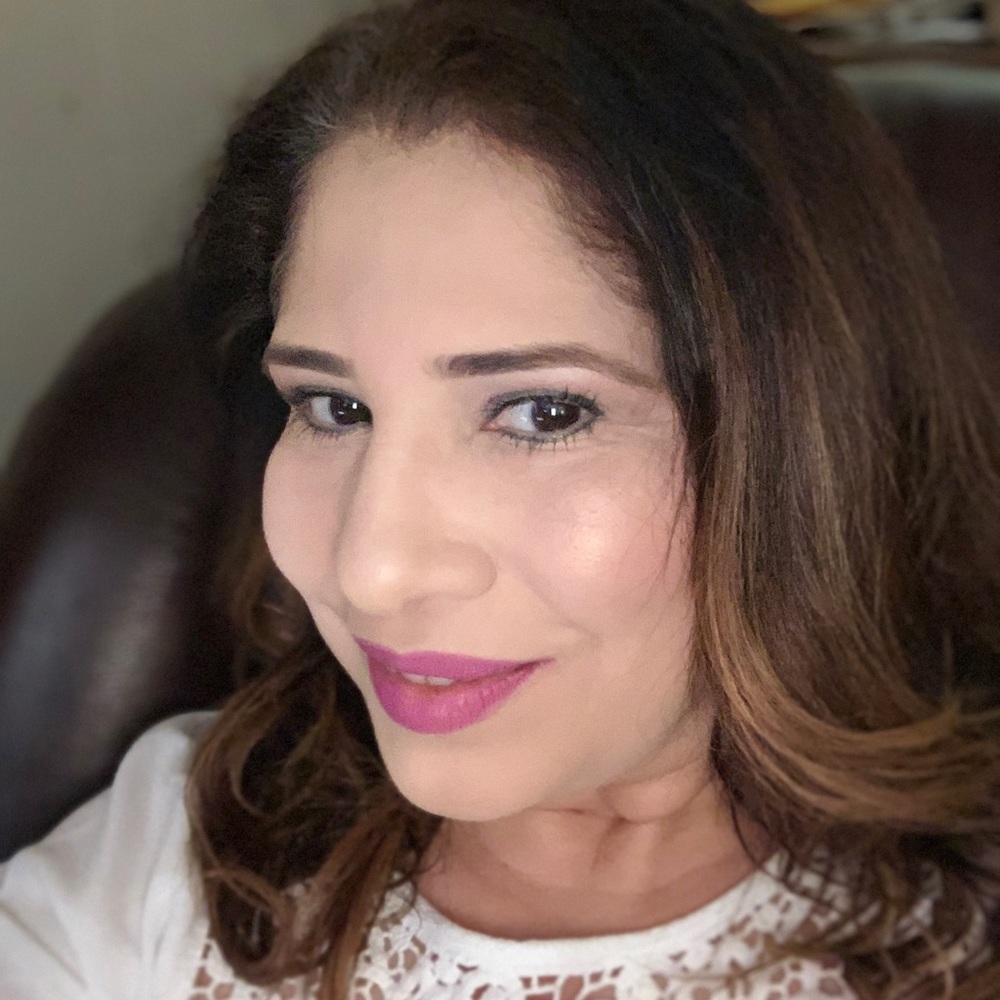 Meet your Posher, Monica